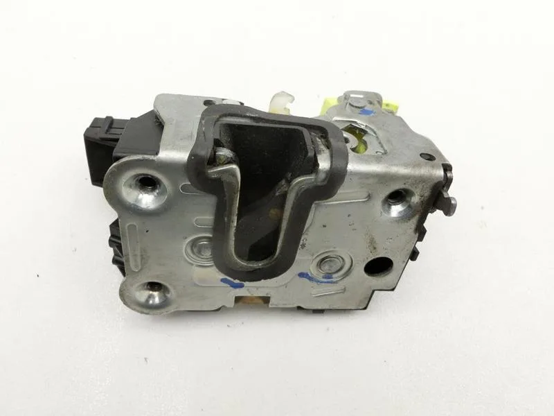 Kapi Kilidi Ön Sağ Duster Yeni Model 805021840R