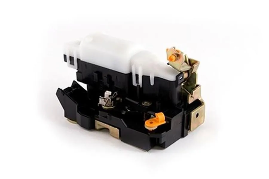 Kapi Kilidi Ön Sol Motorlu MASTER 2001-2014 Iveco DAILY 3 4 5 2001-2014 8200147149