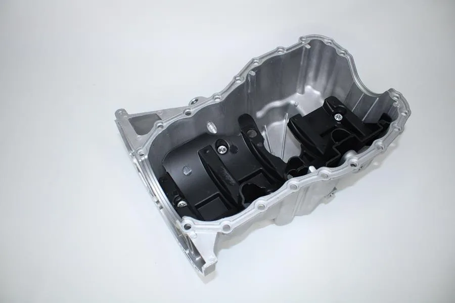 Yağ Karteri Renault Clio 2 1999-2004 Kangoo 2001 Megane 1 1999-2002 Megane 2 2002-2009 Laguna 1 1997-2001 Laguna 2 01>7 1.5DCİ K9K 1.6 16V K4M 1.4 16V K4J
