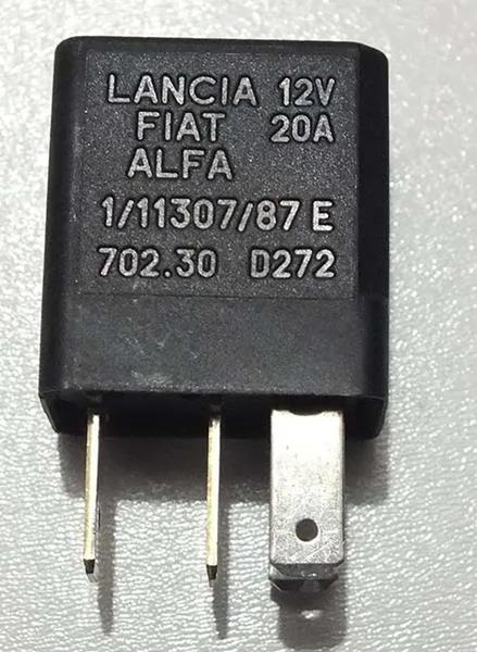 0603010 Micro Röle 12V 20 Amper 4 Fişli Siyah